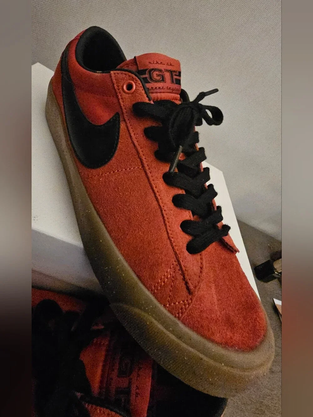NIKE SB ZOOM BLAZER LOW PRO GT CINNABAR RED-BLACK SZ 10